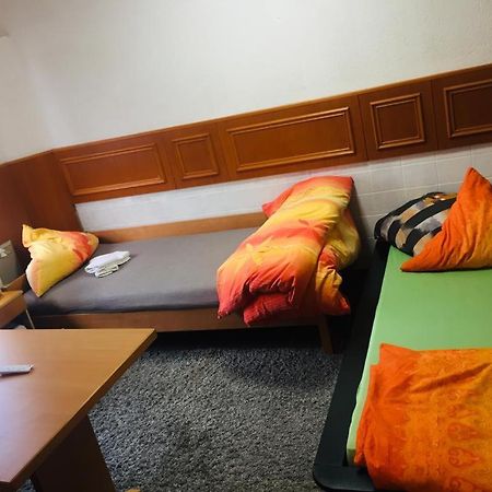 Gaestezimmer I Neo1 Staufenberg  エクステリア 写真